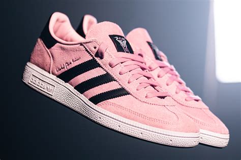 adidas gazelle official website.